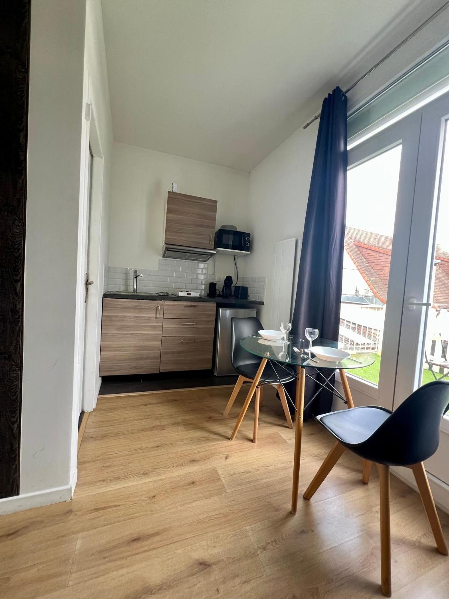 Studios Ideal Pro I Centre-Ville & Parking Gratuit Châtellerault Dış mekan fotoğraf